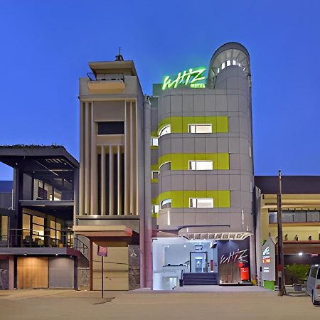 Whiz Hotel Falatehan Jakarta Buitenkant foto