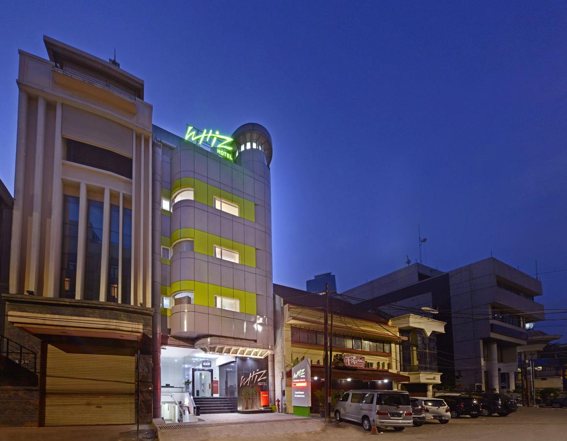 Whiz Hotel Falatehan Jakarta Buitenkant foto