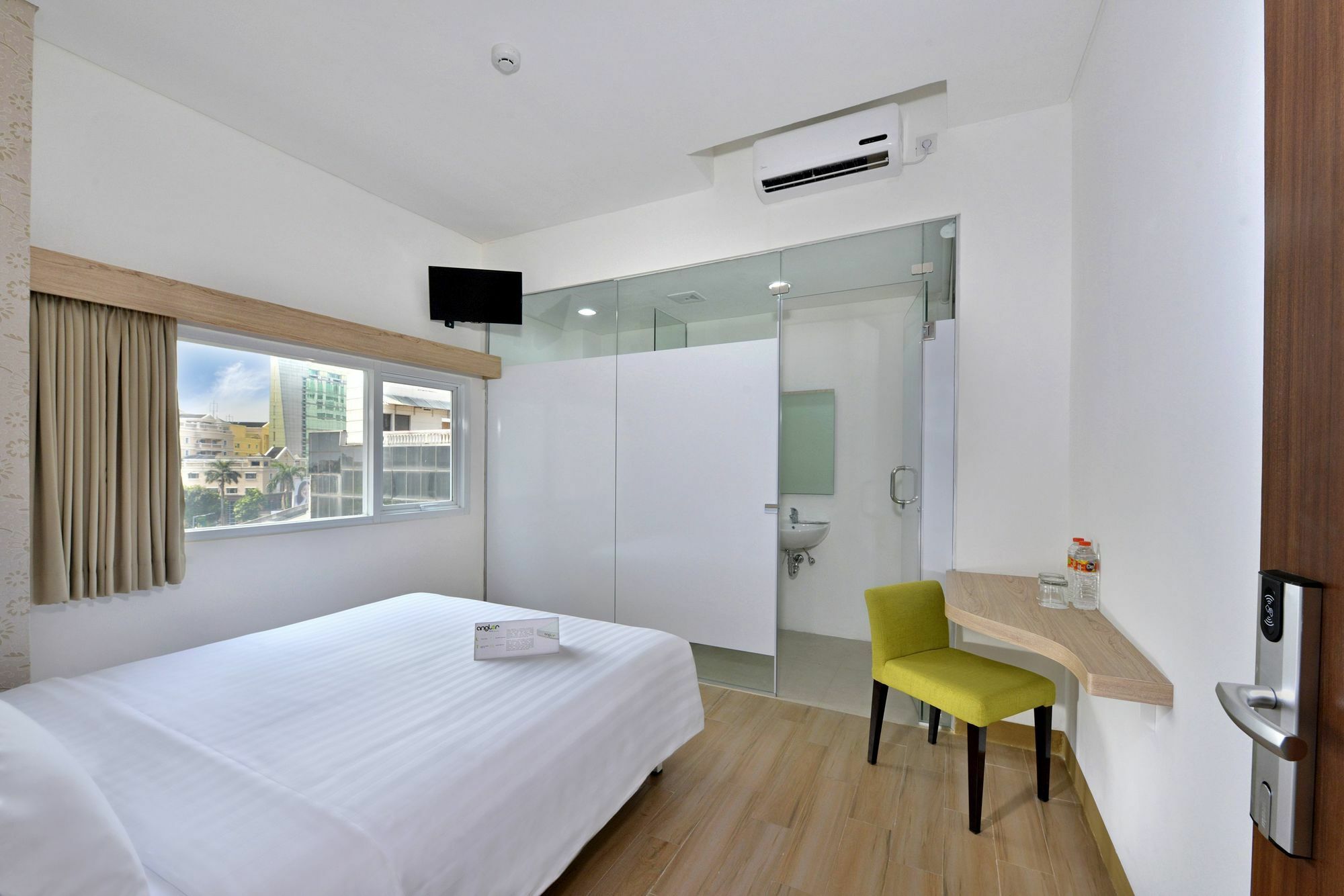 Whiz Hotel Falatehan Jakarta Buitenkant foto